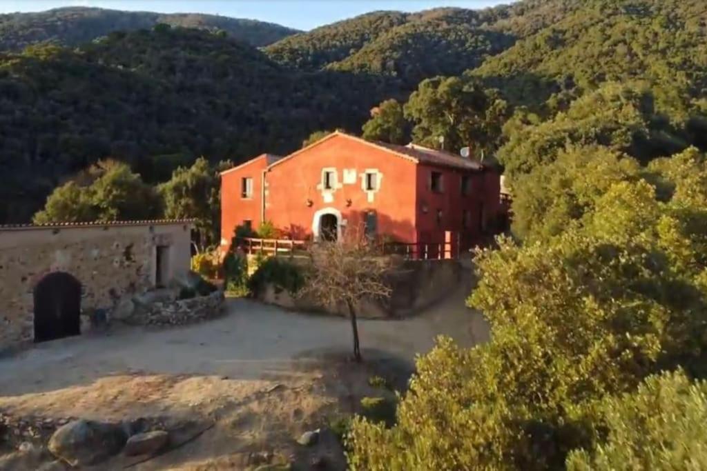 Masia Can Castellar Sant Iscle De Vallalta Exteriör bild